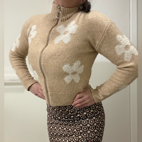 pink robin Sweaters - Beige Floral Zip-Up Sweater